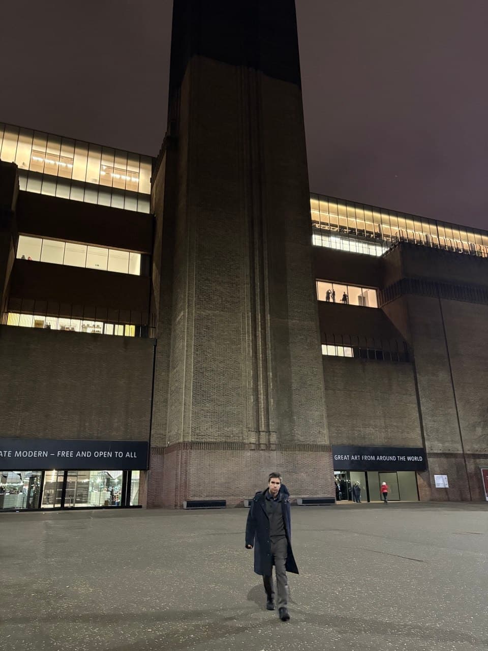 Это я иду к вам для того чтобы провести предновогодний вебинар 2025-2026 👆 (не забудьте установить зум если - изображение 2